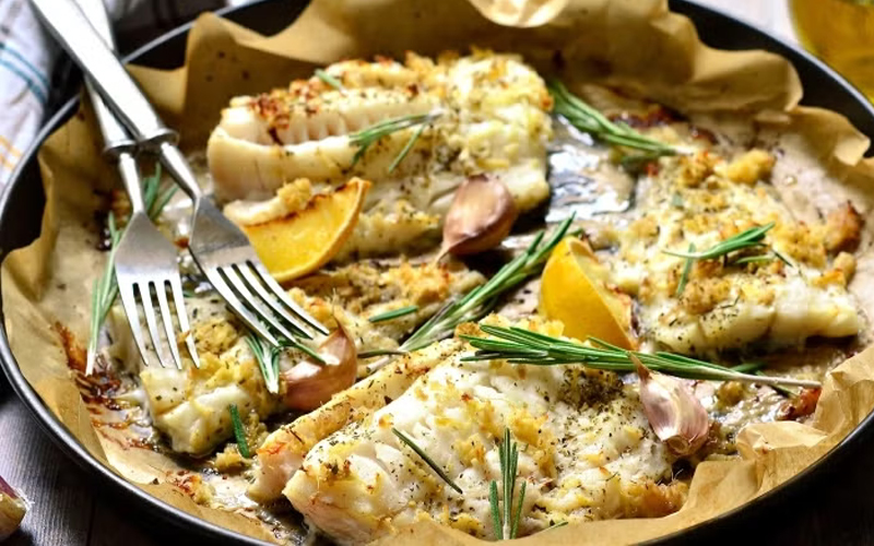 Aprenda a fazer Peixe em Crosta Aromática