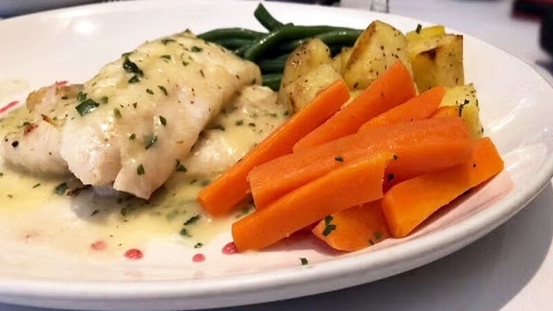Aprenda a Apillotes de Pescada ao Molho de Limão