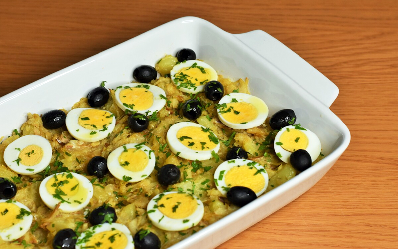 Aprenda a fazer Bacalhau à Gomes de Sá