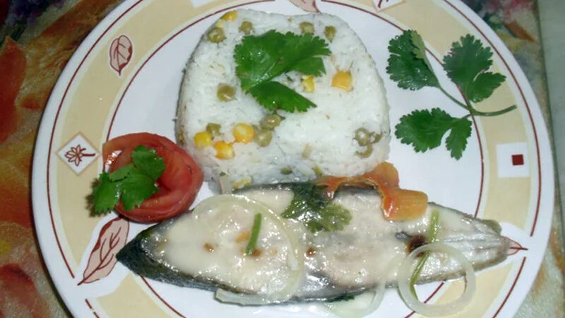 Aprenda a fazer Peixe Merlin ao leite de coco