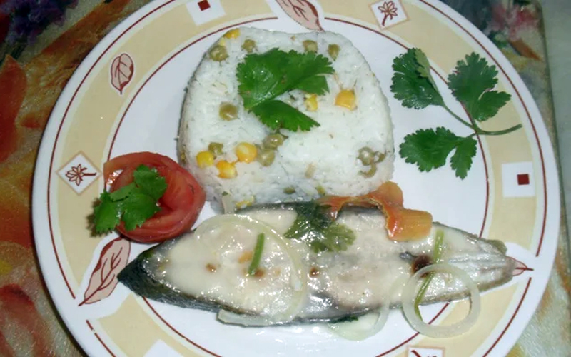 Aprenda a fazer Peixe Merlin ao leite de coco