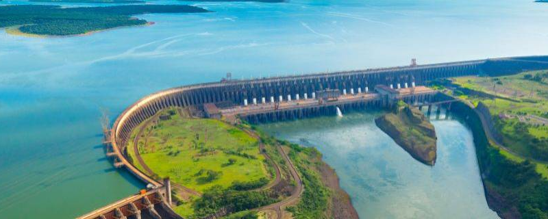 Criação de tilápia em Itaipu avança c/ entrega de estudos ao Itamaraty