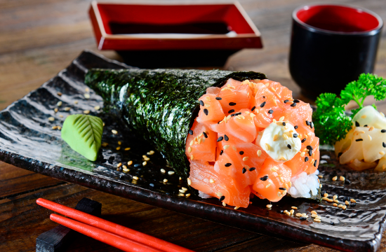 Aprenda a fazer Temaki de salmão: quais os ingredientes e como servir?