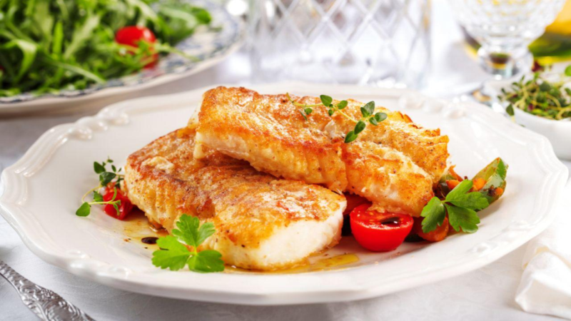 Aprenda a fazer Tilápia no forno para o jantar: receita baratinha e deliciosa para a noite