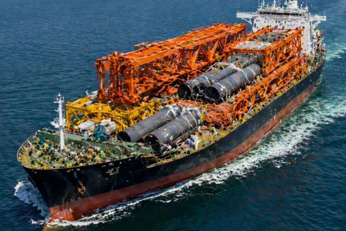 Navio com 800 toneladas chega da China para obra que vai erguer ponte de 12,4 km em Salvador e transformar o transporte na região