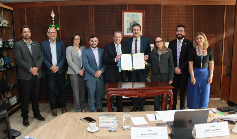 Ministério da Pesca e Aquicultura firma Acordo de Cooperação Técnica para fortalecer a inserção do pescado na alimentação escolar