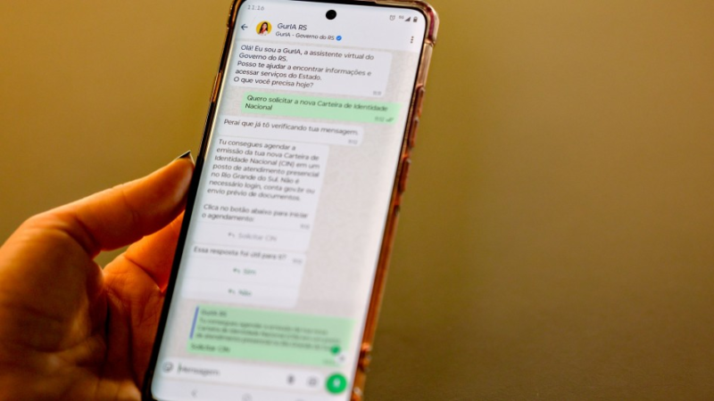 Solicitação da carteira de identidade já pode ser feita pelo WhatsApp da GurIA