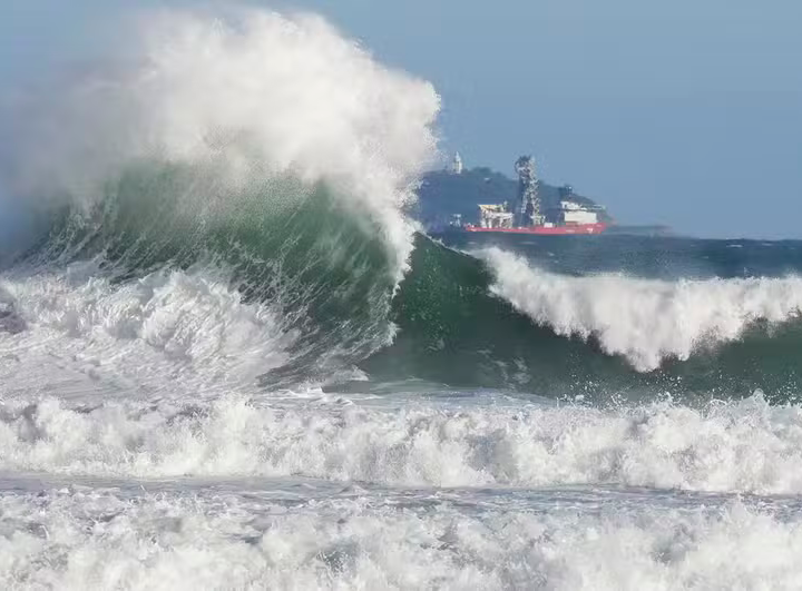Gravidade da Terra pode estar fazendo o nível do mar subir mais do que o previsto