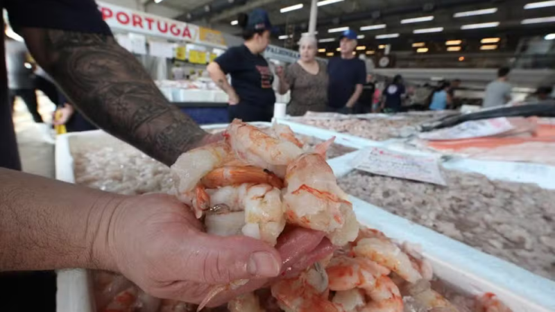Festival do Camarão em Santos oferece preços a partir de R$ 29,99 e degustação gratuita