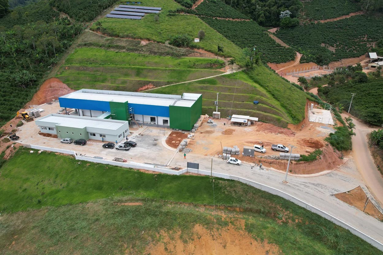 Gigante da tilápia: cooperativa finaliza unidade com capacidade para 20 toneladas diárias
