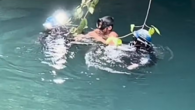 Pescador é resgatado após passar 15 dias em bolha de ar de caverna inundada